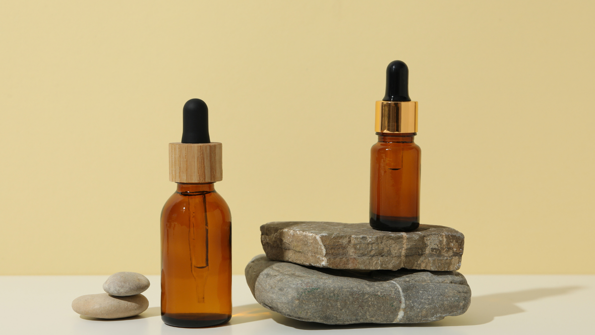 Niacinamide vs Kojic Acid for Dark Spots