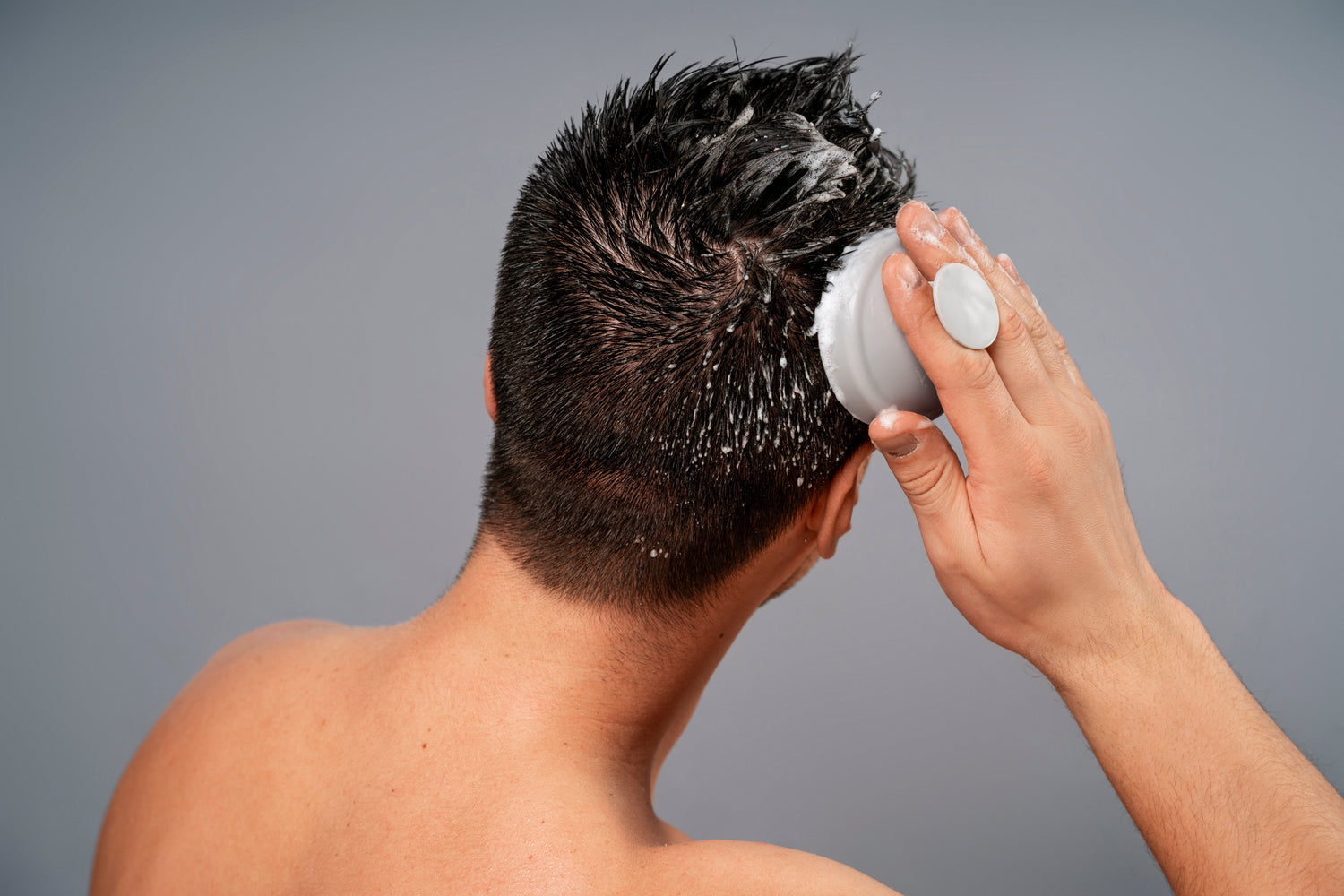 How to Remove Dandruff Quickly